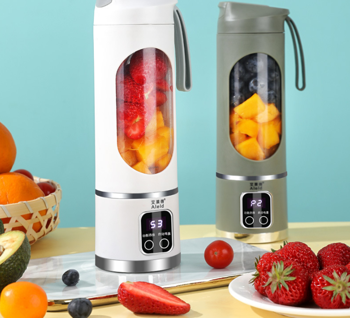 🥤 Portable Juicer – Compact & Travel-Friendly